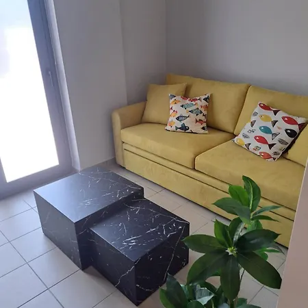 Apartment Avras Experience 8 *