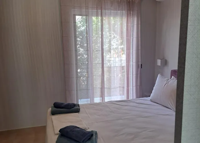 Διαμέρισμα Avras Experience 8